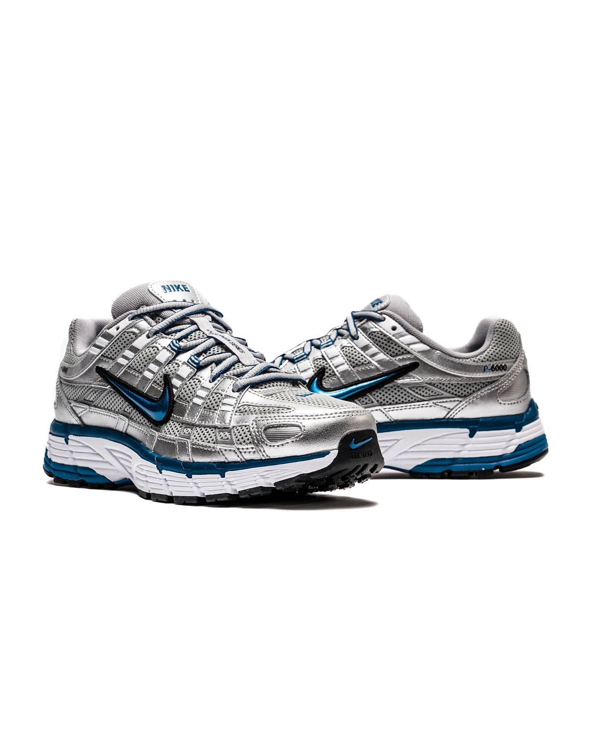 NIKE WMNS P-6000